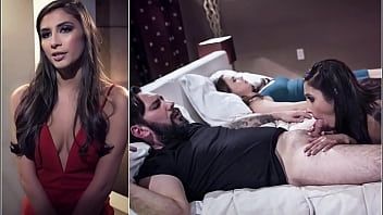 play الأم وابنتها استغل من قبل المنحرف الذي يعطيهم الجنس عن طريق الفم