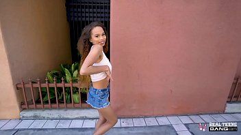 Play Cecilia a crazy petite who gets cum in her pussy
