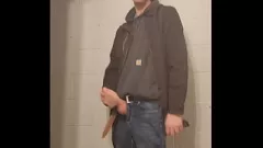 Redă Spectacolul de masturbare solo al lui John Holmes Junior, la noapte târziu, cu Cock Monstru și încărcătură explozivă
