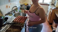 play Volslanke Latina MILF zuigt en berijdt een grote lul voordat haar man thuiskomt