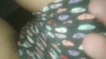 Riproduci Scopata mentre questa ragazza dorme film xnxx
