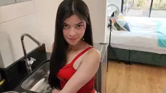 Reproduzir Latina Slut Sexy é fodida secretamente no banheiro