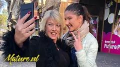 play 56 -jarige Milf Amy Hart en Teen Francesca DiCaprio in onvergetelijke lesbische ontmoeting