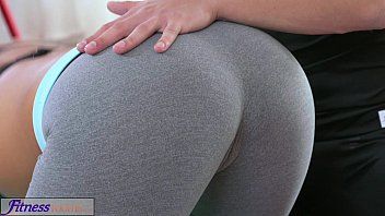 Reproducir romince filmado cuando follando sexo de coño con un cuerpo hermoso