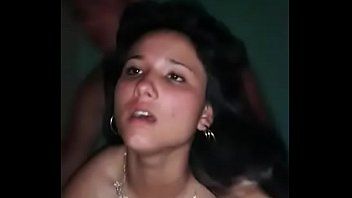 تشغيل Xnxx مع هواة الرومانسية يمارسون الجنس في البلد في الظلام