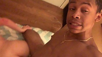 Play The optician gives a blowjob to a negro