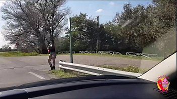 Play Xnxx with the tracker coming out of the product has sex with a brutal customer in the car