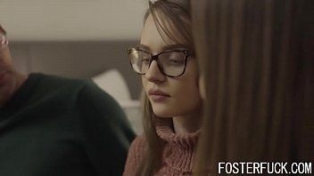 Play Married woman is obsessed with blowjob where she kisses her boss