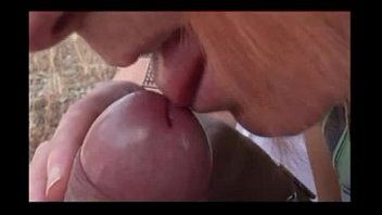 Riproduci Film xnxx gratuiti una donna amatoriale zampa e gli fa un pompino