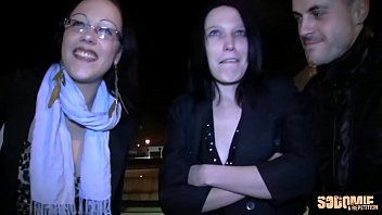 Afspelen Tatiana betaald om twee mannen te neuken