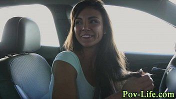 Reproduzir Depois do sexo oral de qualidade vai o sexo selvagem na buceta apertada